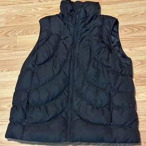 Nine West Selection Black Down Puffer Vest w/ Quilt Pattern - Size Large